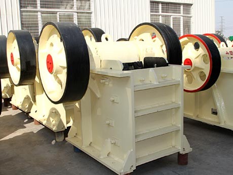 建筑用時(shí)產(chǎn)100-200噸小型碎石機(jī)多少錢(qián)