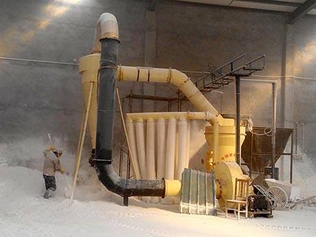 超細(xì)磨粉機(jī)價(jià)格是多少，河南紅星來(lái)為您爆料