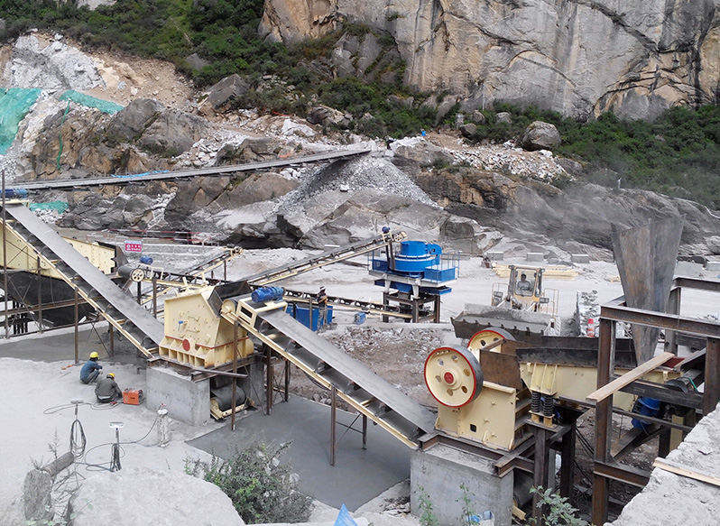 開辦一個(gè)小型制砂廠，一套時(shí)產(chǎn)50-100方制砂機(jī)要多少錢