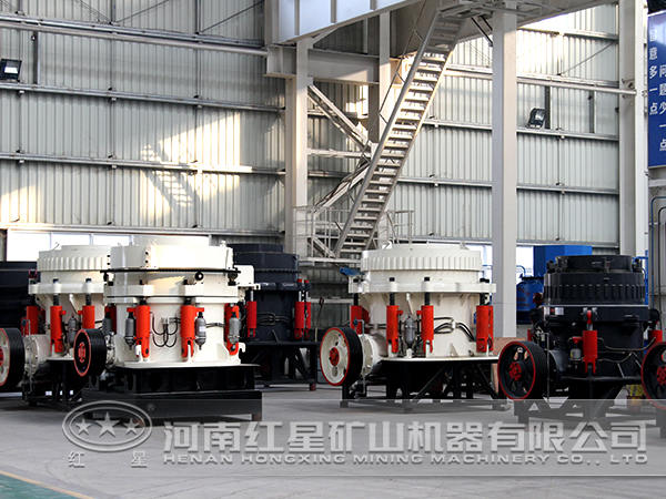 1800TPH圓錐式粗碎機(jī)車(chē)間