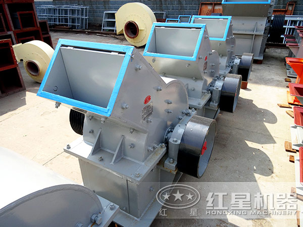 錘式破碎機(jī)圖片