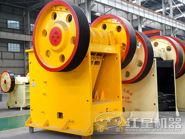 顎式破碎機(jī)車間