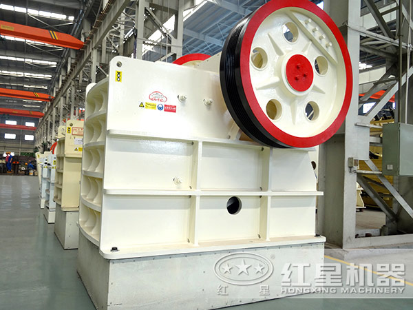  顎式破碎機(jī)