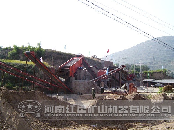 鐵礦粉加工設備生產(chǎn)現(xiàn)場