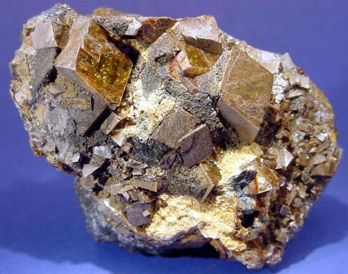 國內(nèi)含碳酸鹽鐵礦石分選技術(shù)現(xiàn)狀及發(fā)展趨勢研究