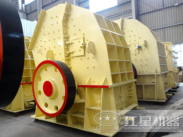 錘式破碎機(jī)背部圖
