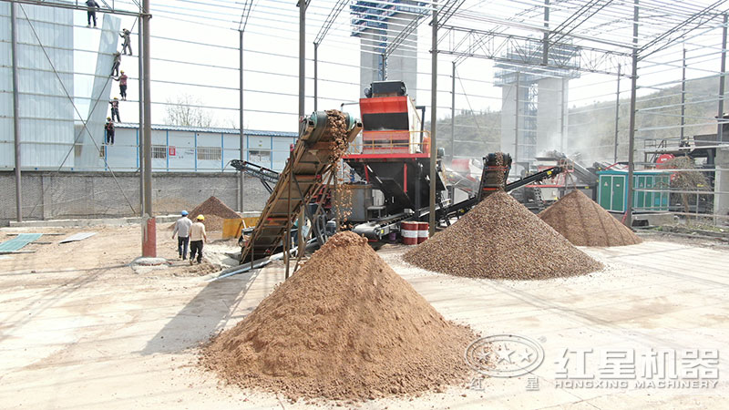 石頭打沙機(jī)一天能打多少噸，移動(dòng)石頭打沙機(jī)多少錢一臺(tái)？附視頻