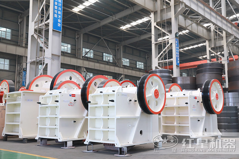 一條時(shí)產(chǎn)量300噸碎石生產(chǎn)線用912鄂破行嗎？出料粒度多少（附現(xiàn)場）