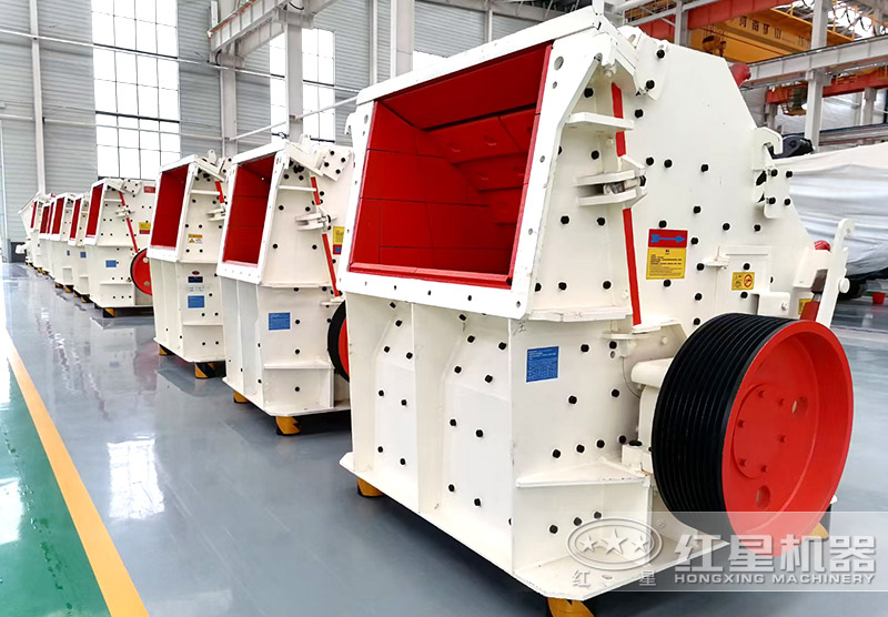 成套石料生產(chǎn)線設(shè)備-反擊破