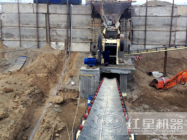 砂石骨料生產(chǎn)線運輸帶近景