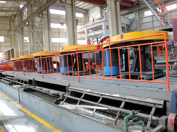 浮選機(jī)設(shè)備現(xiàn)場圖