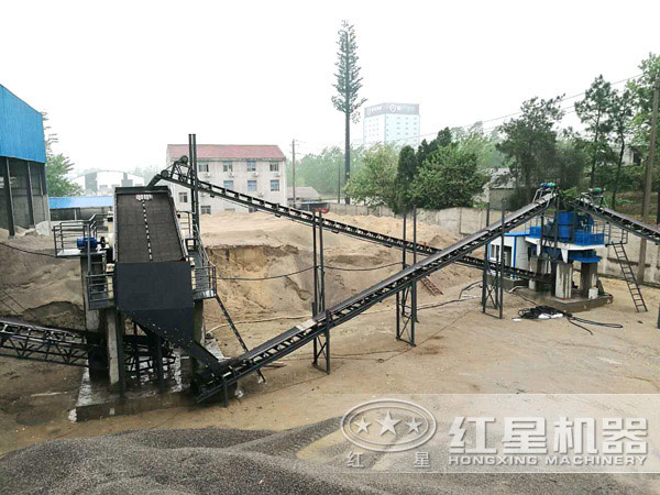 沖擊式破碎機(jī)現(xiàn)場(chǎng)圖