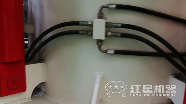 圓錐破碎機(jī)細(xì)節(jié)實(shí)拍