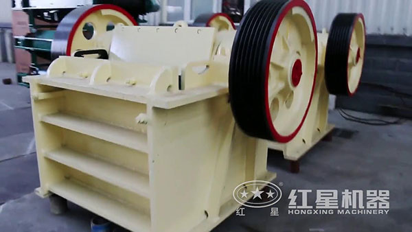 250顎式破碎機(jī)3