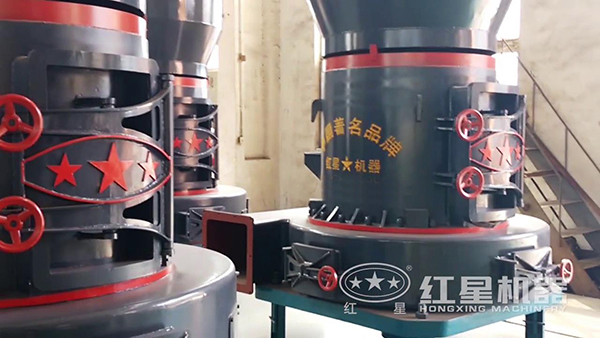 雷蒙磨粉機細節(jié)實拍2