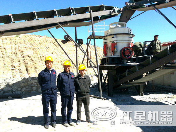 破碎生產(chǎn)線現(xiàn)場(chǎng)實(shí)拍