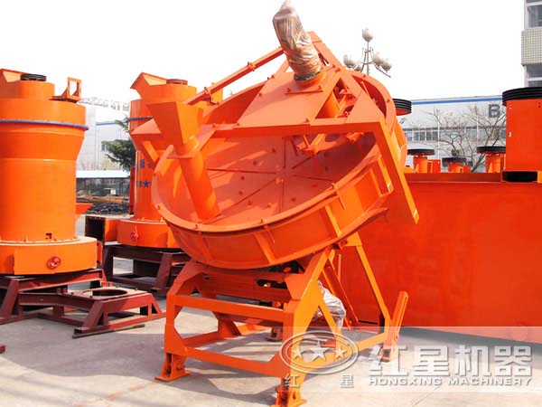 圓盤(pán)造粒機(jī)實(shí)拍