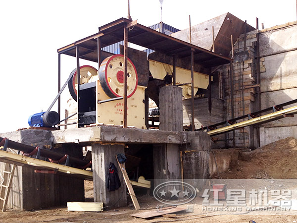 破碎機現(xiàn)場實拍