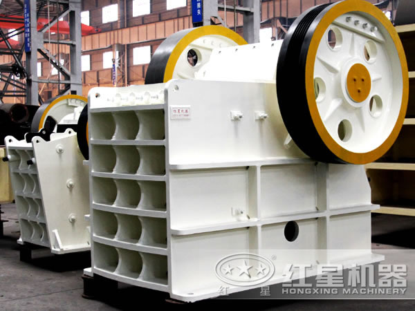 鄂式破碎機(jī)