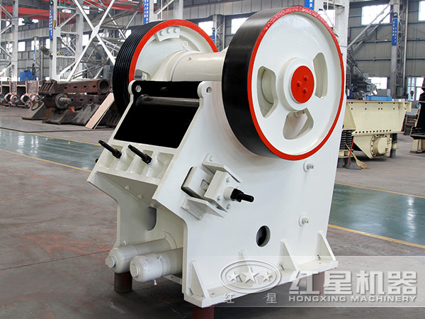 顎式破碎機(jī)高清實(shí)拍