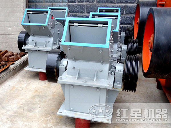 錘式破碎機(jī)車間實(shí)拍