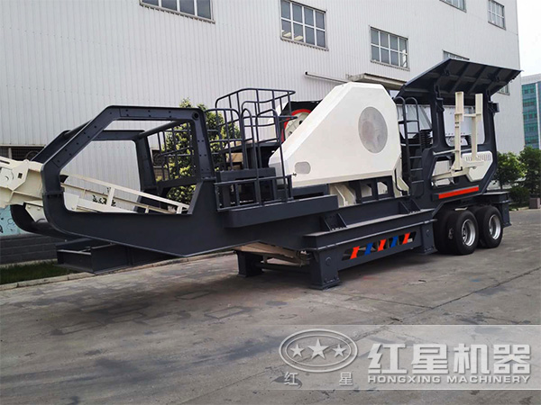 時(shí)產(chǎn)60噸移動(dòng)碎石機(jī)