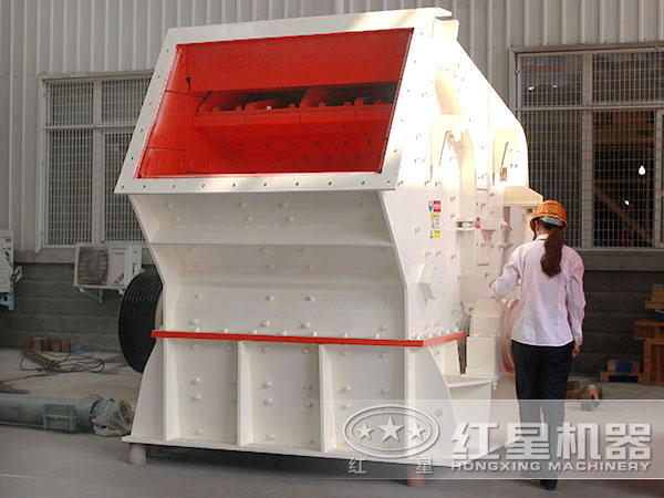 反擊式破碎機(jī)車間圖