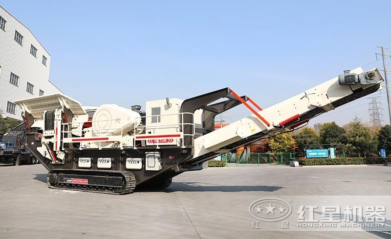 移動式粉碎石頭的機(jī)器