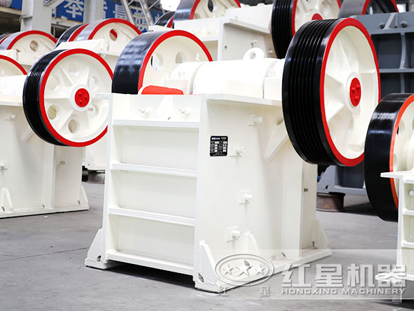 顎式破碎機(jī)車間