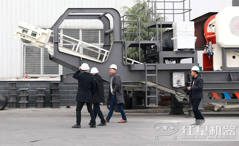 客戶實地考察，表示很滿意