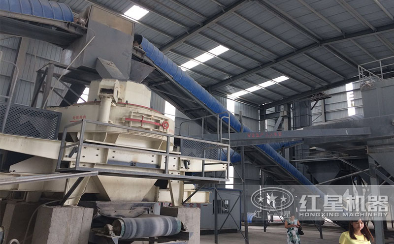 花崗巖制砂機現(xiàn)場