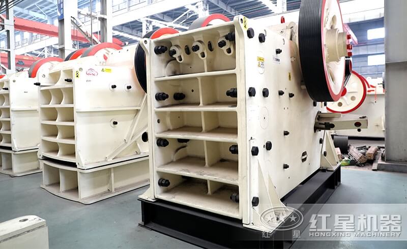 顎式破碎機車間實拍