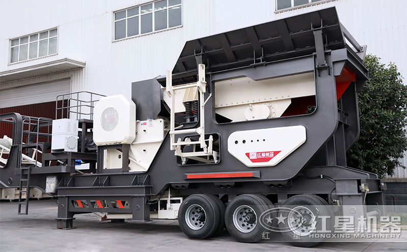 顎破移動(dòng)破碎站實(shí)拍