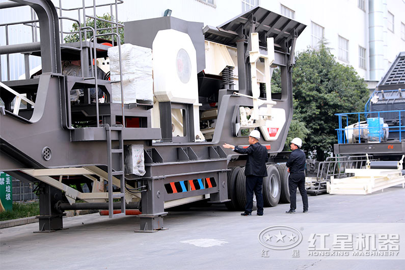 用戶來(lái)廠參觀試機(jī)