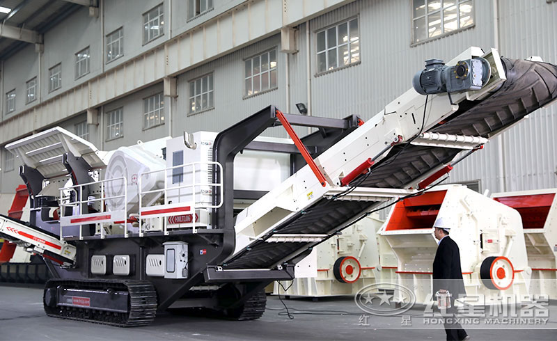 履帶式移動破碎機(jī)實(shí)拍