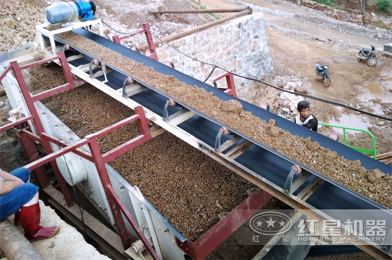 振動(dòng)篩工作過程中