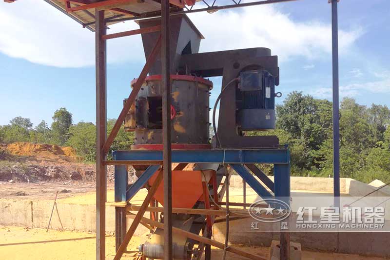 復(fù)合式破碎機現(xiàn)場實拍