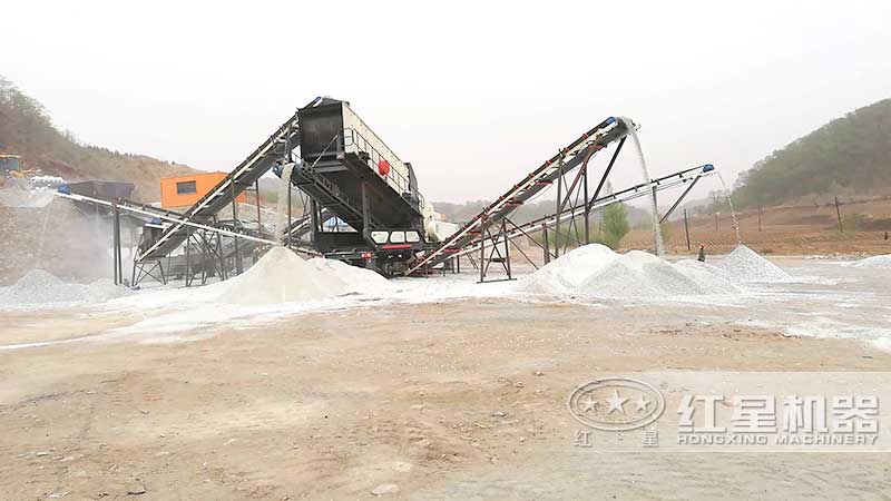 車載碎石機(jī)現(xiàn)場(chǎng)實(shí)拍