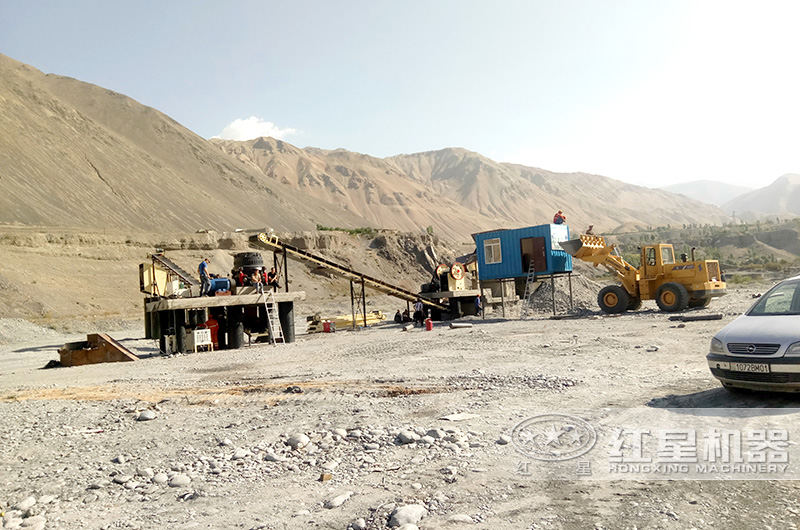 時(shí)產(chǎn)12噸玄武巖破碎制砂現(xiàn)場(chǎng)