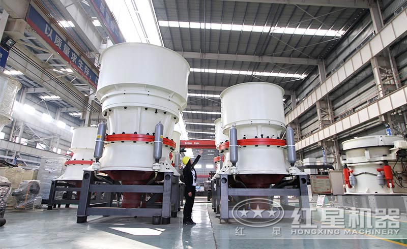 大型圓錐式石子破碎機設(shè)備圖片