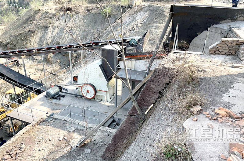 安徽滁州重錘式破碎機環(huán)保加工現(xiàn)場