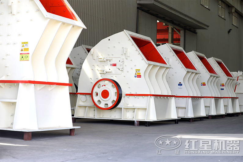 錘式破碎機(jī)生產(chǎn)車間實(shí)拍