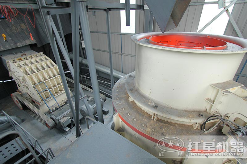 重錘破與破沙機生產(chǎn)車間