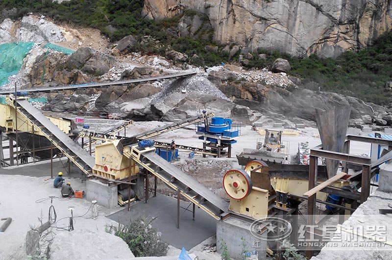 制砂生產(chǎn)現(xiàn)場實(shí)景