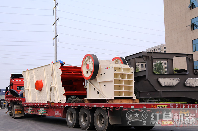 小型混凝土破碎機發(fā)貨現(xiàn)場