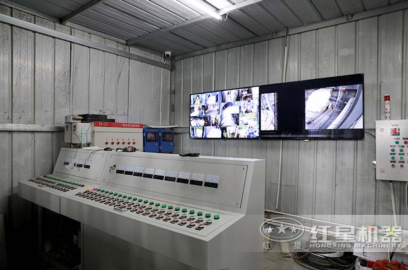 石料廠監(jiān)控室實(shí)拍