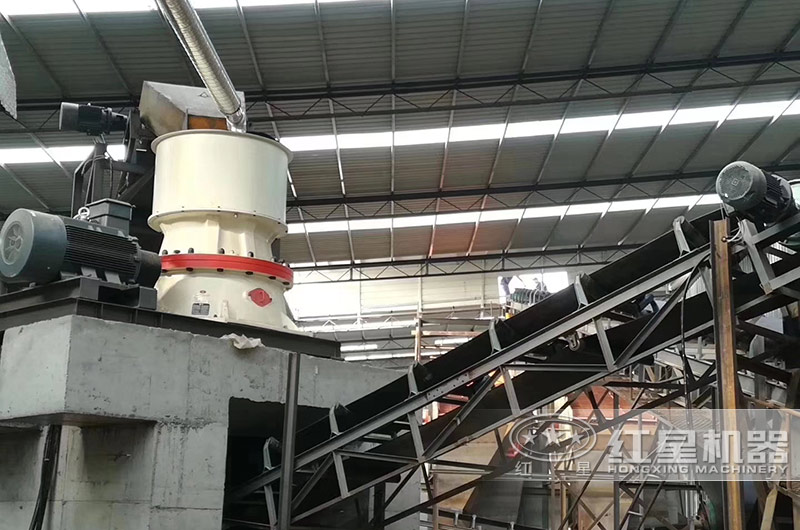 小型圓錐破碎機(jī)