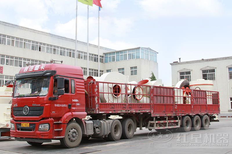 磨粉機裝車發(fā)貨