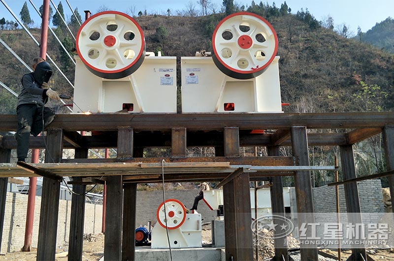 PE-250x750細(xì)鄂破作中細(xì)碎現(xiàn)場