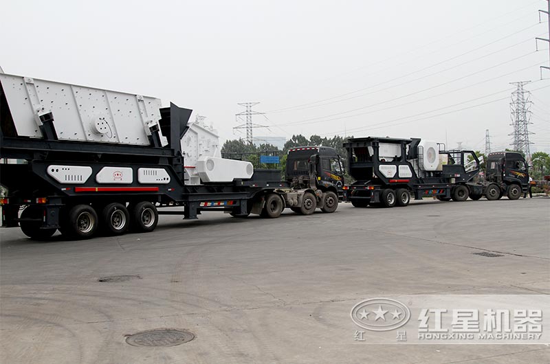 移動(dòng)反擊式破碎機(jī)設(shè)備發(fā)貨